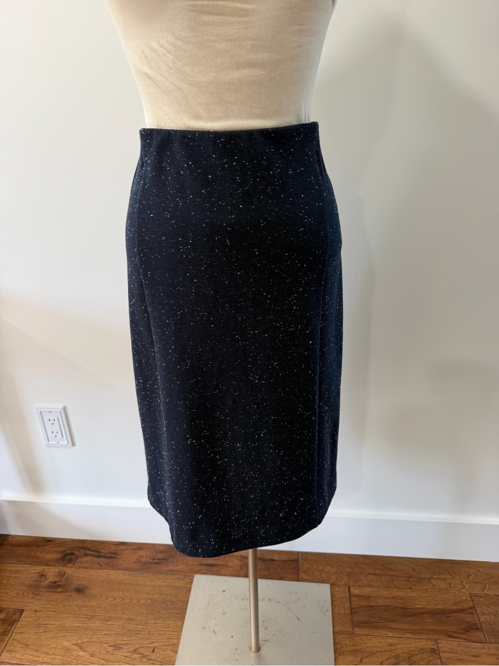 Ann Taylor Classic Navy Speckle Pencil Skirt